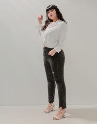 No Filter Shape-Up Slimming Straight-Leg Denim Jeans Pants