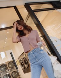 V-neck Buttoned Knit Crop Top
