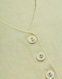 Thick Pound Knit Buttoned Vest Top