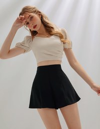 Plain Flowy Short