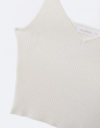 Basic V Neck Cropped Knitted Tank Top