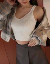 Basic V Neck Cropped Knitted Tank Top