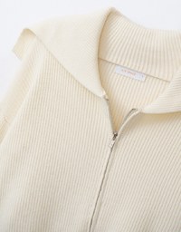 Big Collar Zippered Knit Jacket