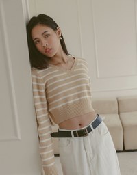 V Neck Striped Long Sleeve Knit Top