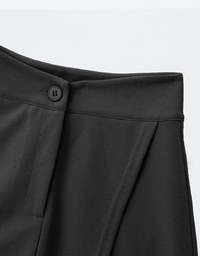 【Sculpt & Stretch 2.0 】AIRY HOURGLASS V-LINE Waistband Skorts