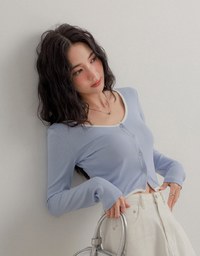 Color Block Press Button Round Neck Top